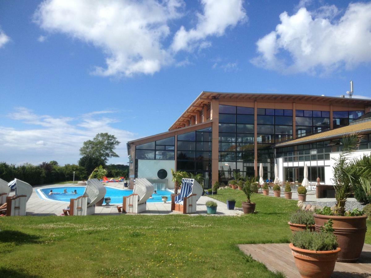 Ferienwohnung "Kranich" Im Ferien-Resort Ruegen Sagard Dış mekan fotoğraf